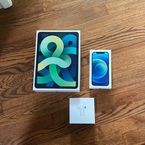 assortment of apple boxes